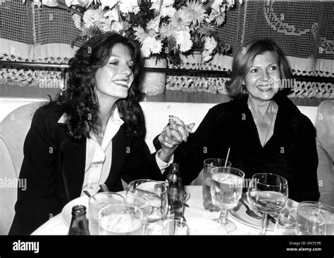 rita hayworth daughter yasmin|Rita Hayworths Children: All About Her Daughters。